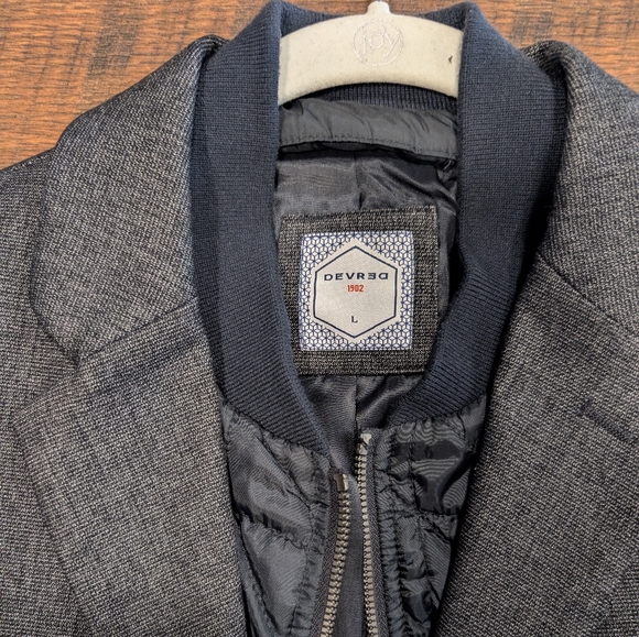 Devred coat with puffer vest attached to it. NEW WITHOUT TAGS - Picture 4 of 5